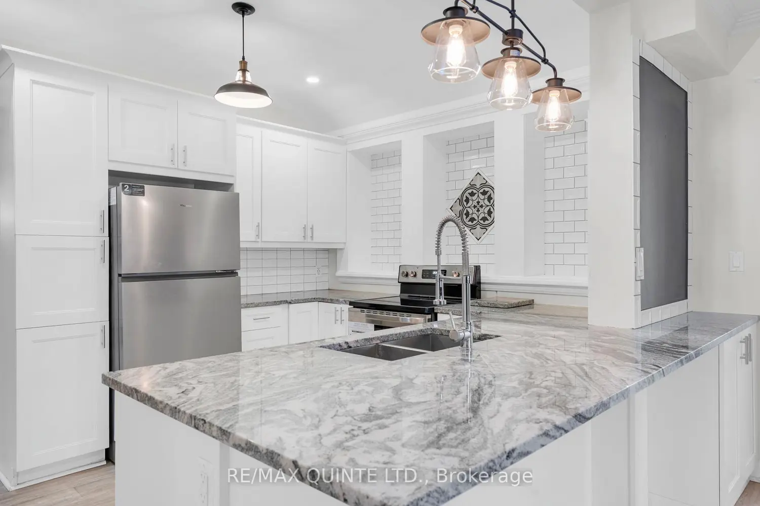 Additional image 7 of 185 Foster Avenue