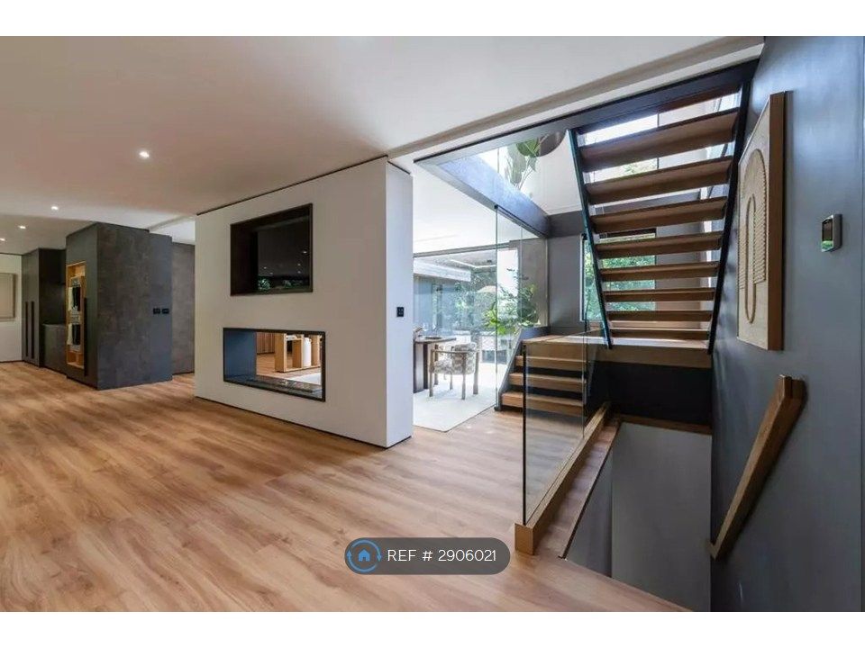 Additional image 2 of 5 bed detached house to rentPark Homer Drive, Wimborne BH21