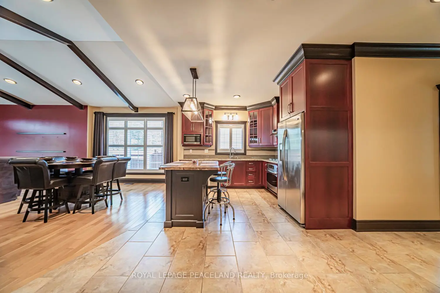 Additional image 4 of 5595 Drummond Road 11