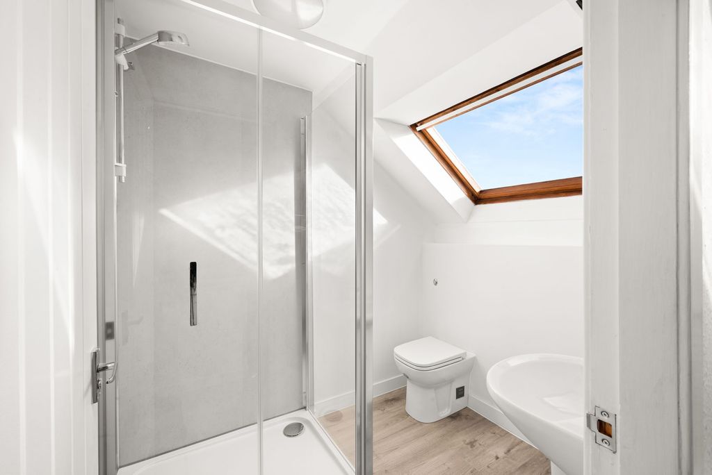 Additional image 9 of 1 bed flat for sale33A Church Street, Broughty Ferry DD5
