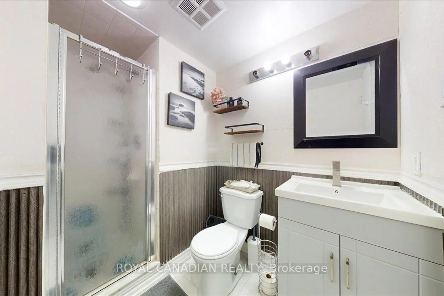 410 Mclevin Avenue 1011 photo 2