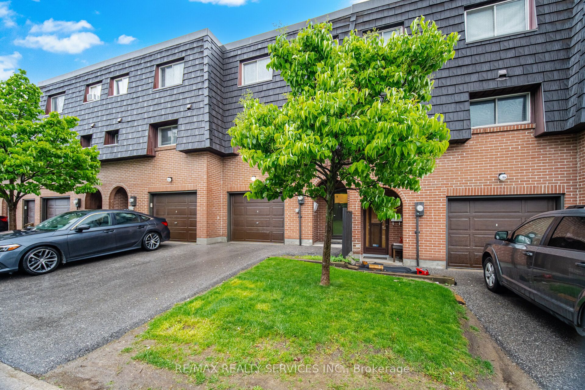 Additional image 2 of 154 Darras Court, Brampton, ON, L6T 1W7
