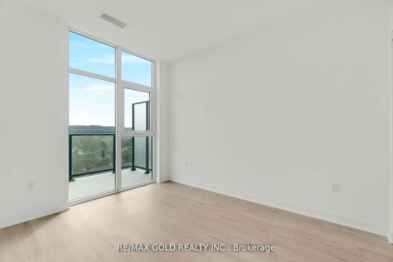 Additional image 16 of 2782 Barton Street 803