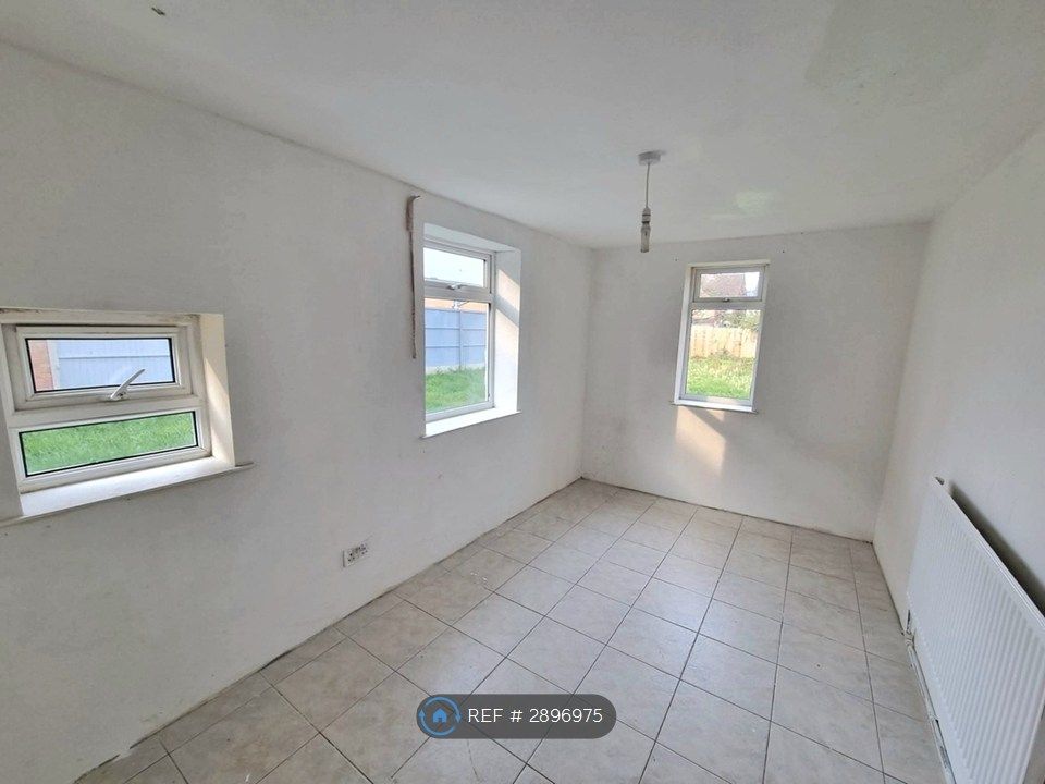 Additional image 4 of 3 bed semi-detached house to rentHarris St, Peterborough PE1
