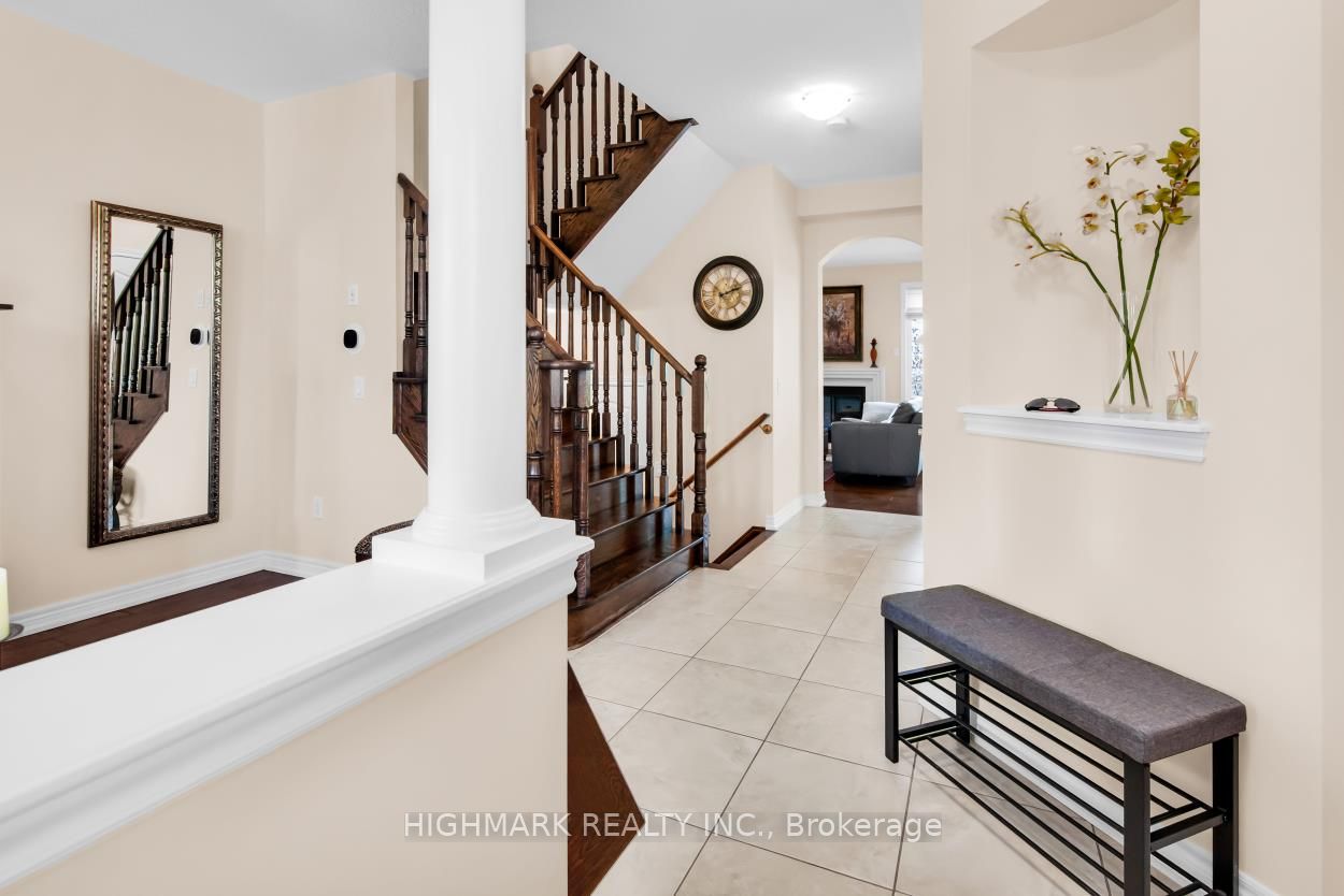 Additional image 3 of 181 Emma Broadbent Court, Newmarket, ON, L3X 3K9