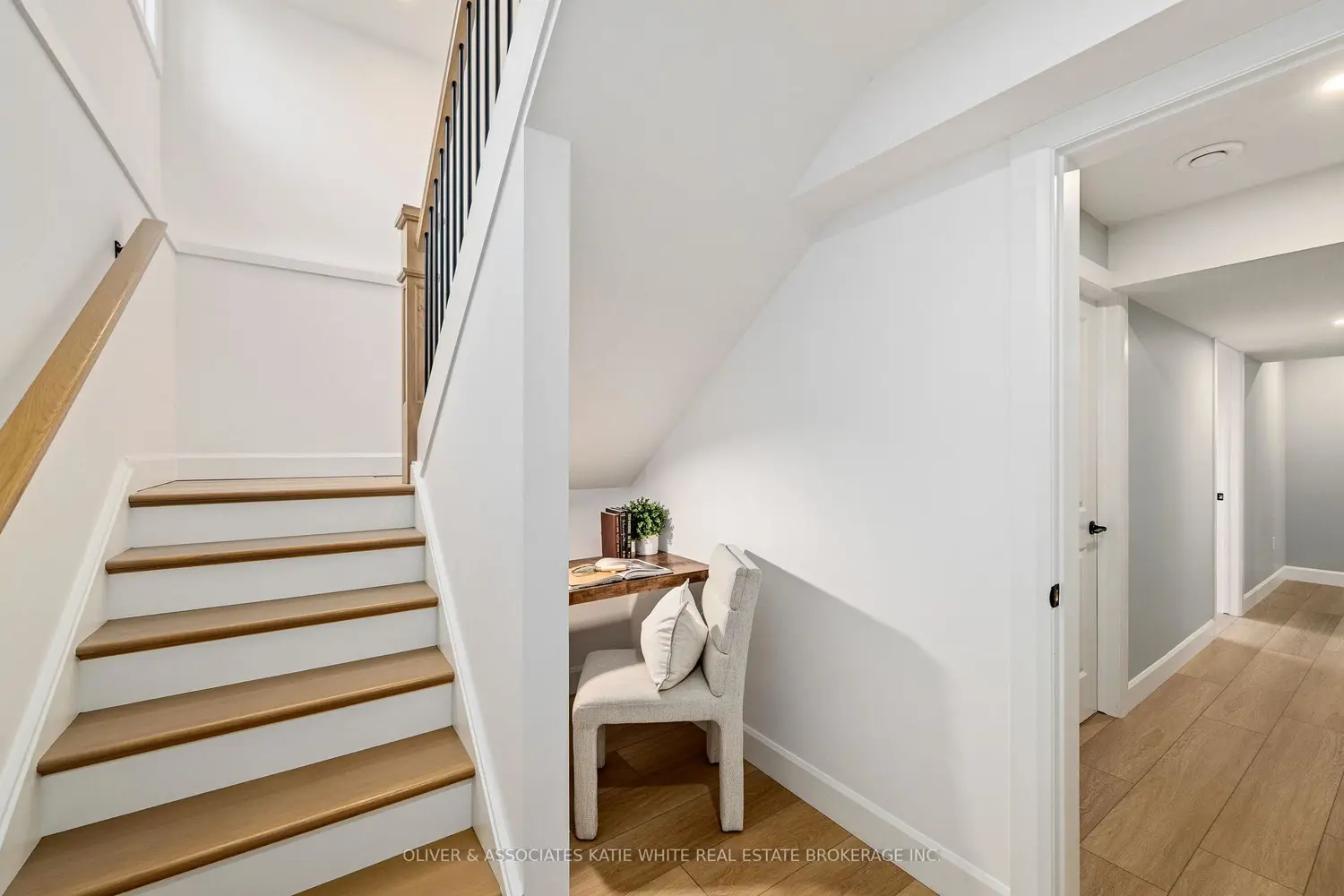 Additional image 9 of 2190 Linkway Boulevard