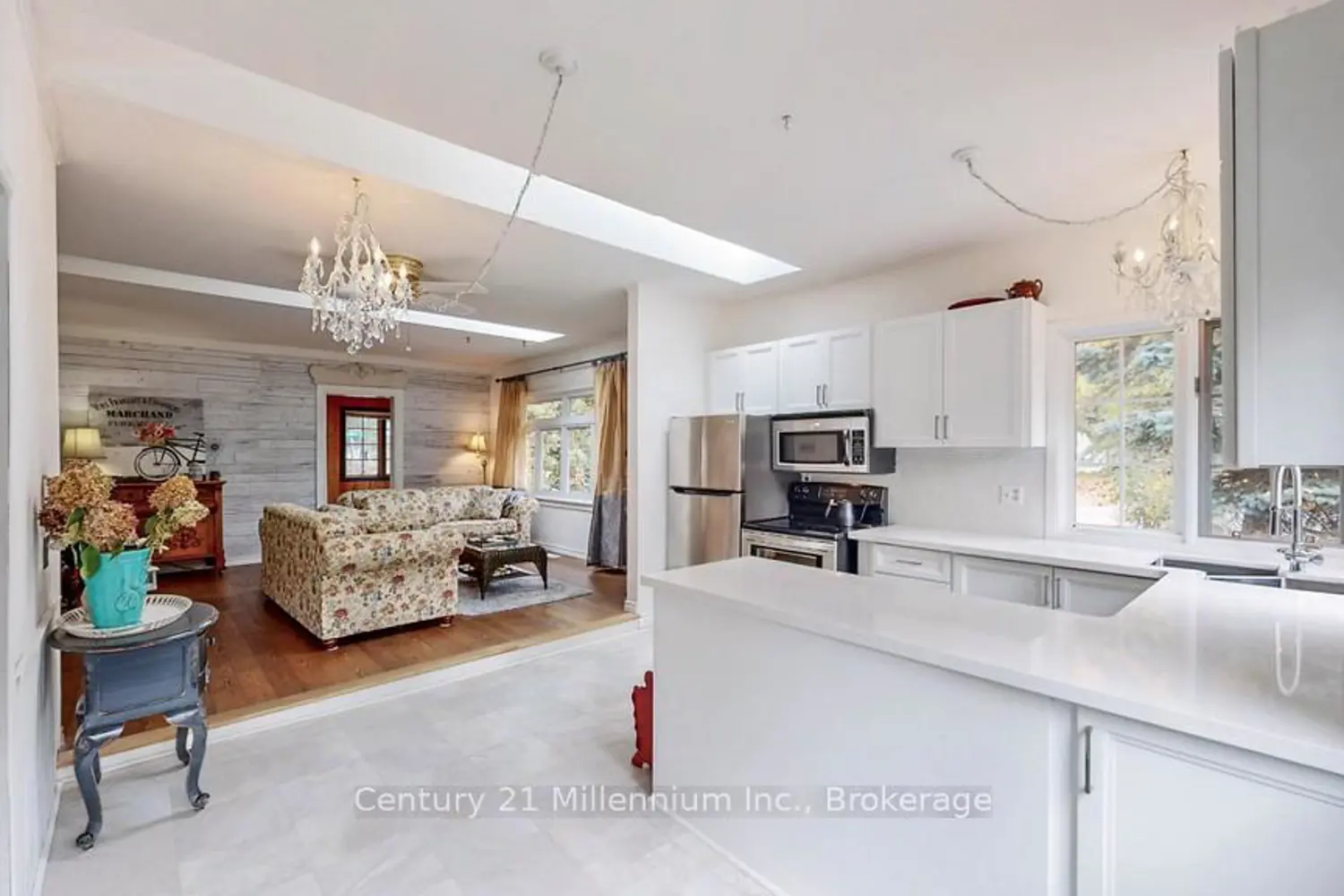 19 Hastings Avenue photo 5