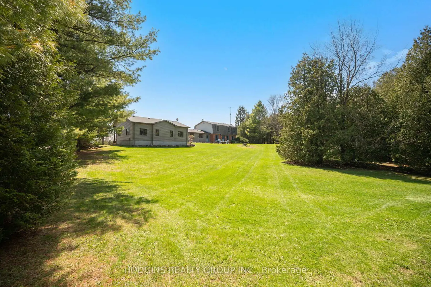5136 15 Side Road photo 2