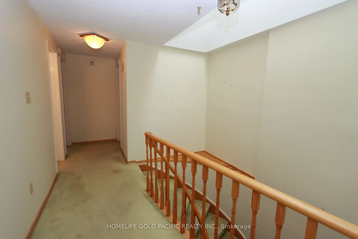 74 Belinda Square photo 2