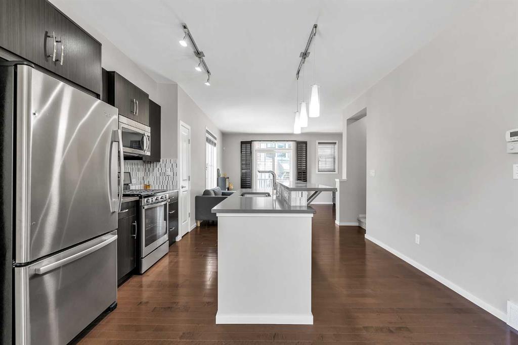 Additional image 5 of 439 Ascot Circle SW, Calgary, AB, T3H 0X3