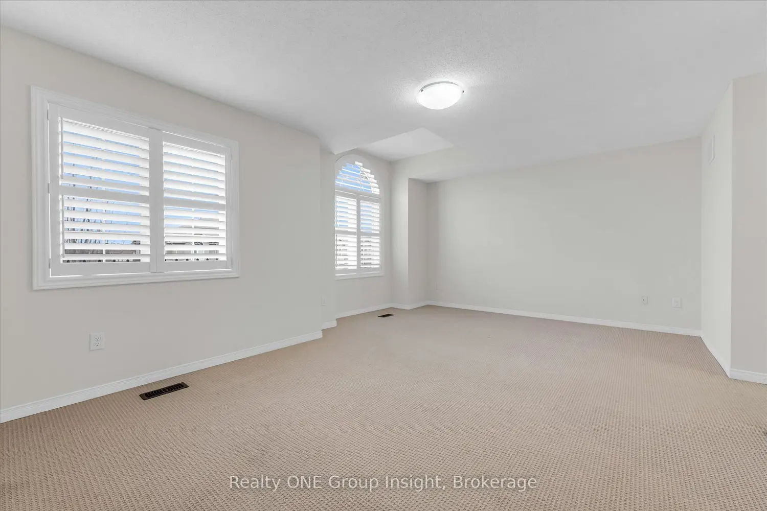 Additional image 11 of 183 Penny Lane