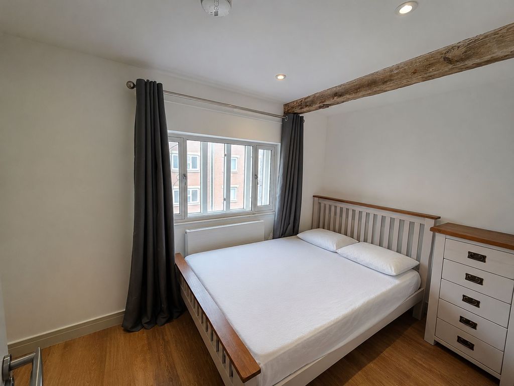 Additional image 4 of 2 bed flat to rentVauxhall Street, Plymouth PL4