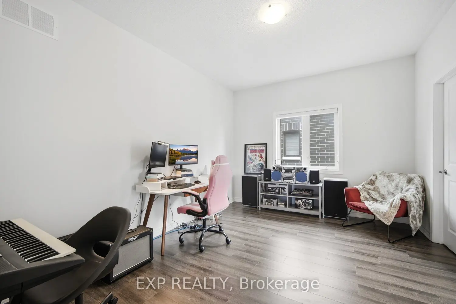 Additional image 12 of 13 Arksey Street