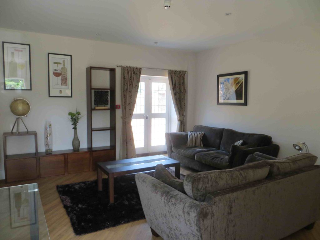 Additional image 3 of Room to rentHunts Lane, Taplow, Maidenhead SL6