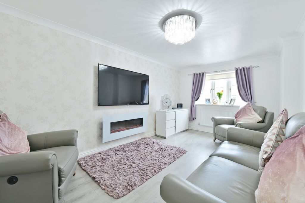 Additional image 10 of 7 bed detached house for saleClos Trehelyg, Ebbw Vale NP23