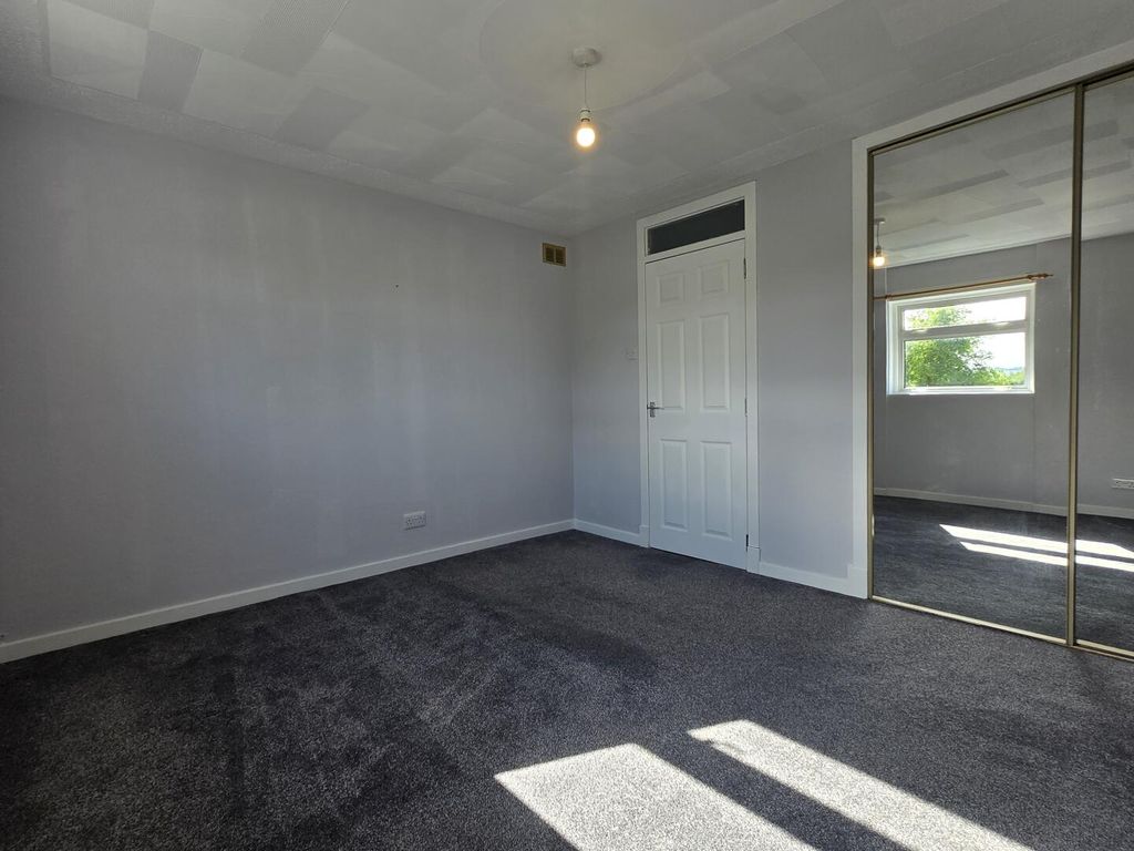 Additional image 10 of 2 bed flat to rentIona Court, Perth PH1