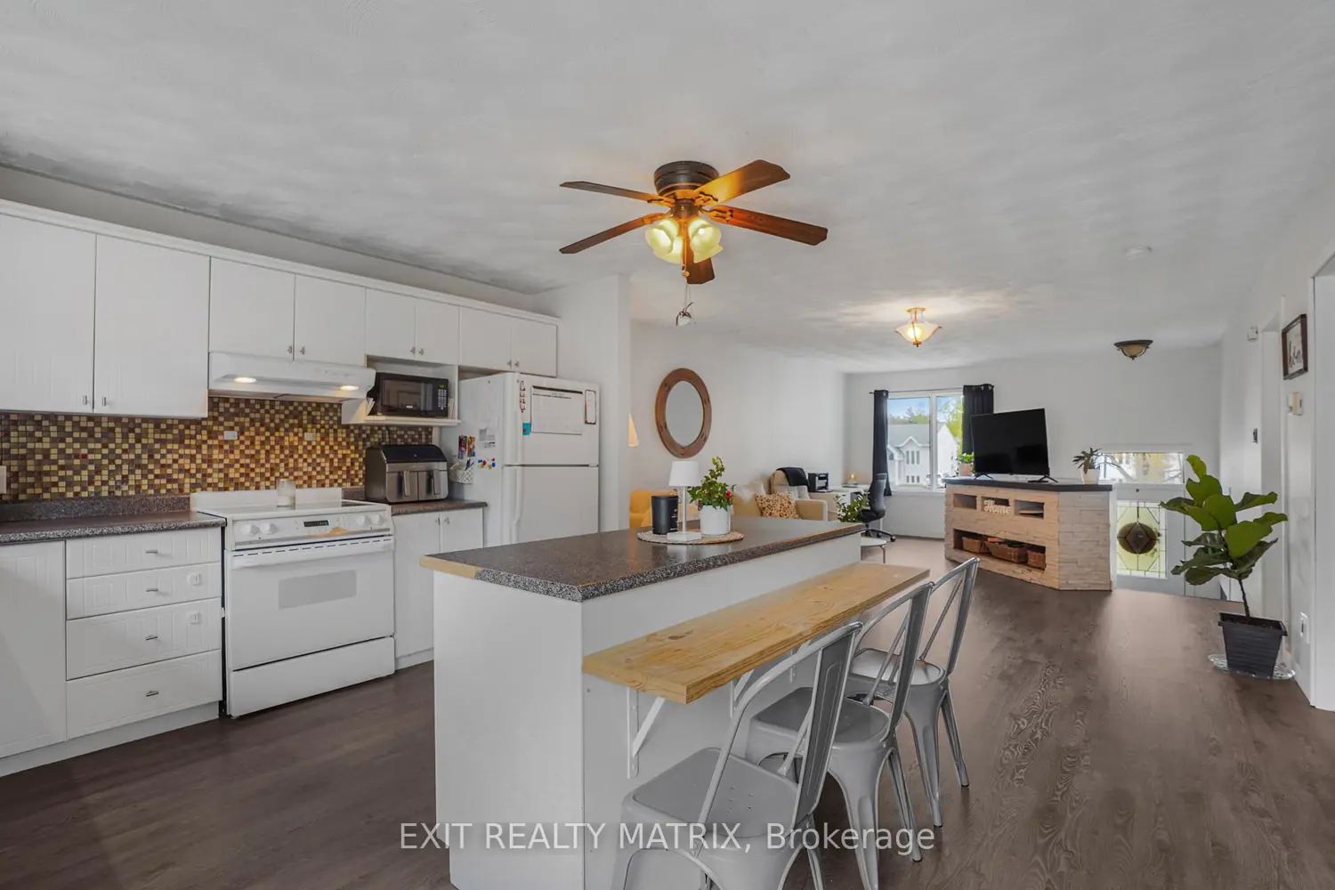 Additional image 6 of 542 Devista Boulevard B