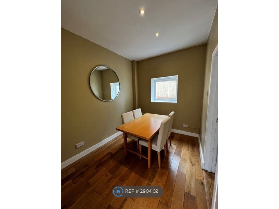 Additional image 10 of 4 bed detached house to rentRannoch Drive, Glasgow G61