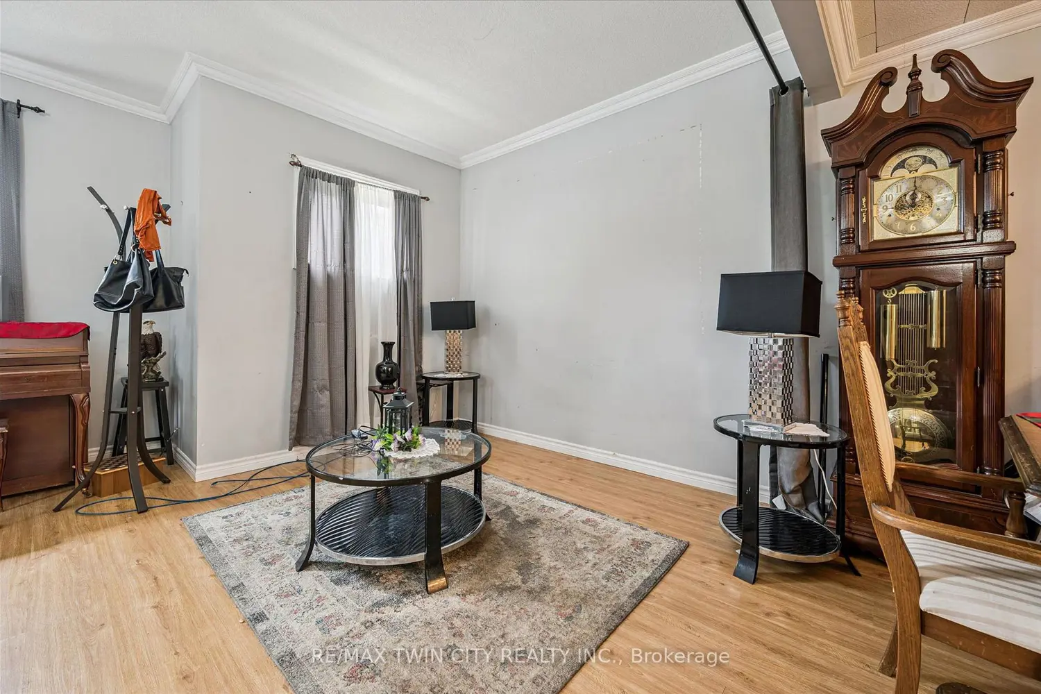 Additional image 7 of 27 Roseview Avenue