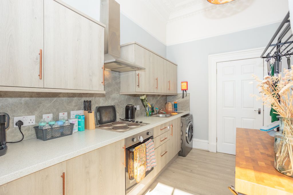 Additional image 3 of 3 bed flat for saleIrish Street, Dumfries DG1