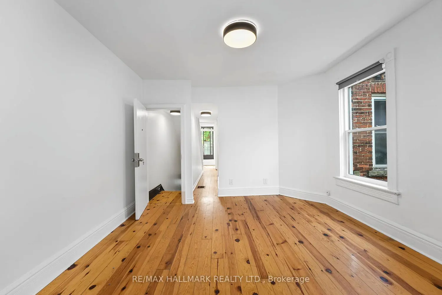 Additional image 7 of 261 Ossington Avenue