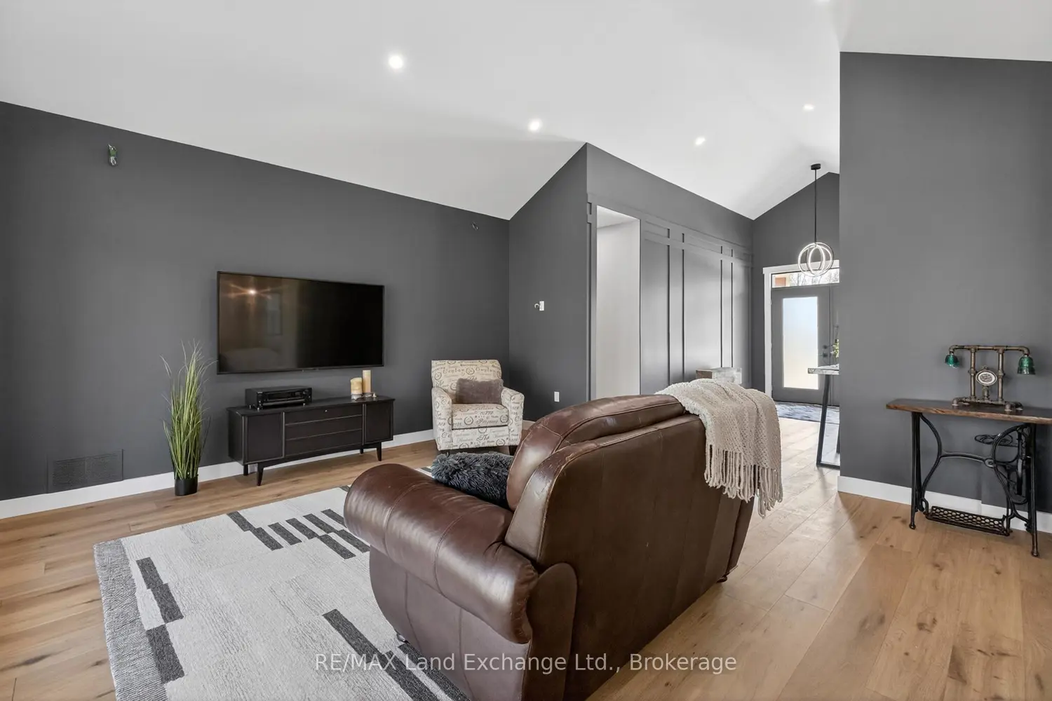 244 St Arnaud Street photo 5