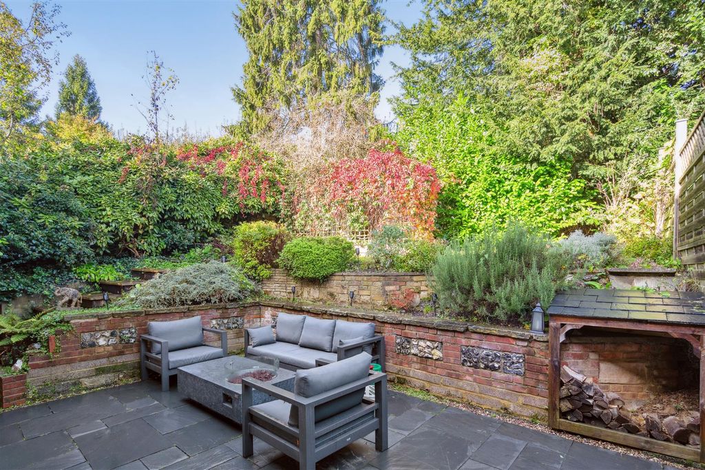 Additional image 9 of 3 bed end terrace house to rentKings Lane, Cookham, Maidenhead SL6