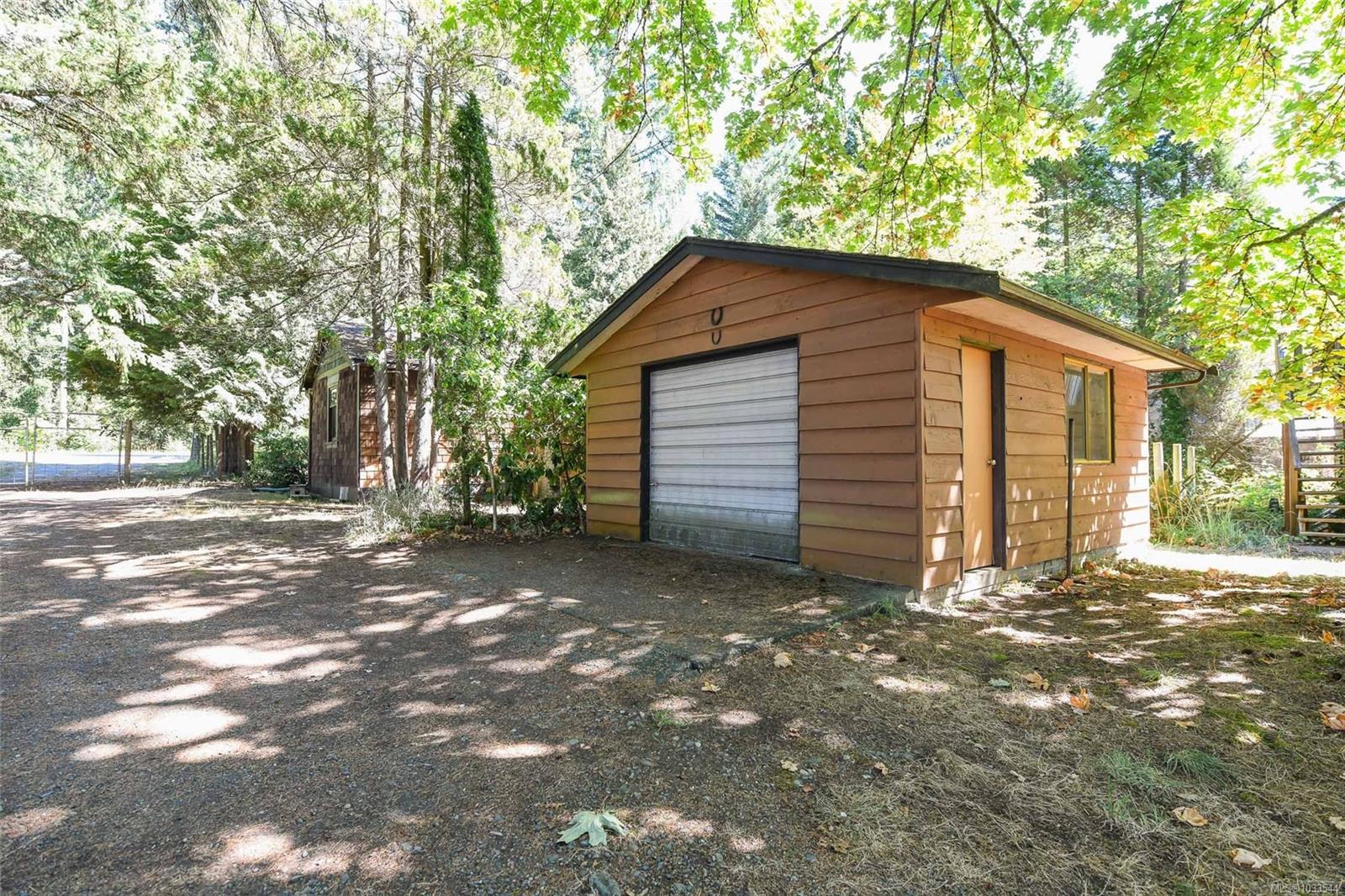 Additional image 3 of 5835 Island Highway N, Courtenay, BC, V9J 1T3