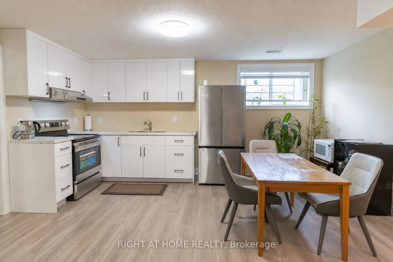 Additional image 14 of 779 Snowberry Court