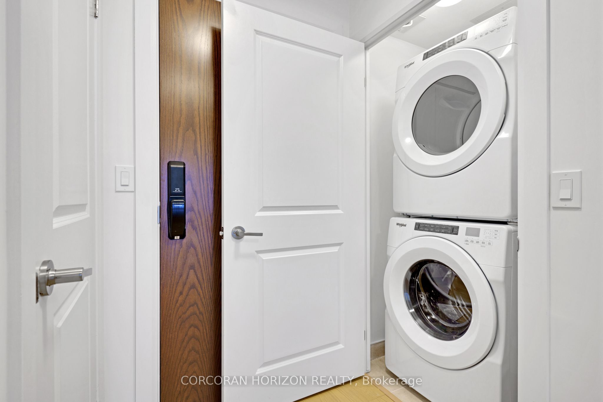 Additional image 4 of 1909-3240 William Coltson Avenue, Oakville, ON, L6H 8C8