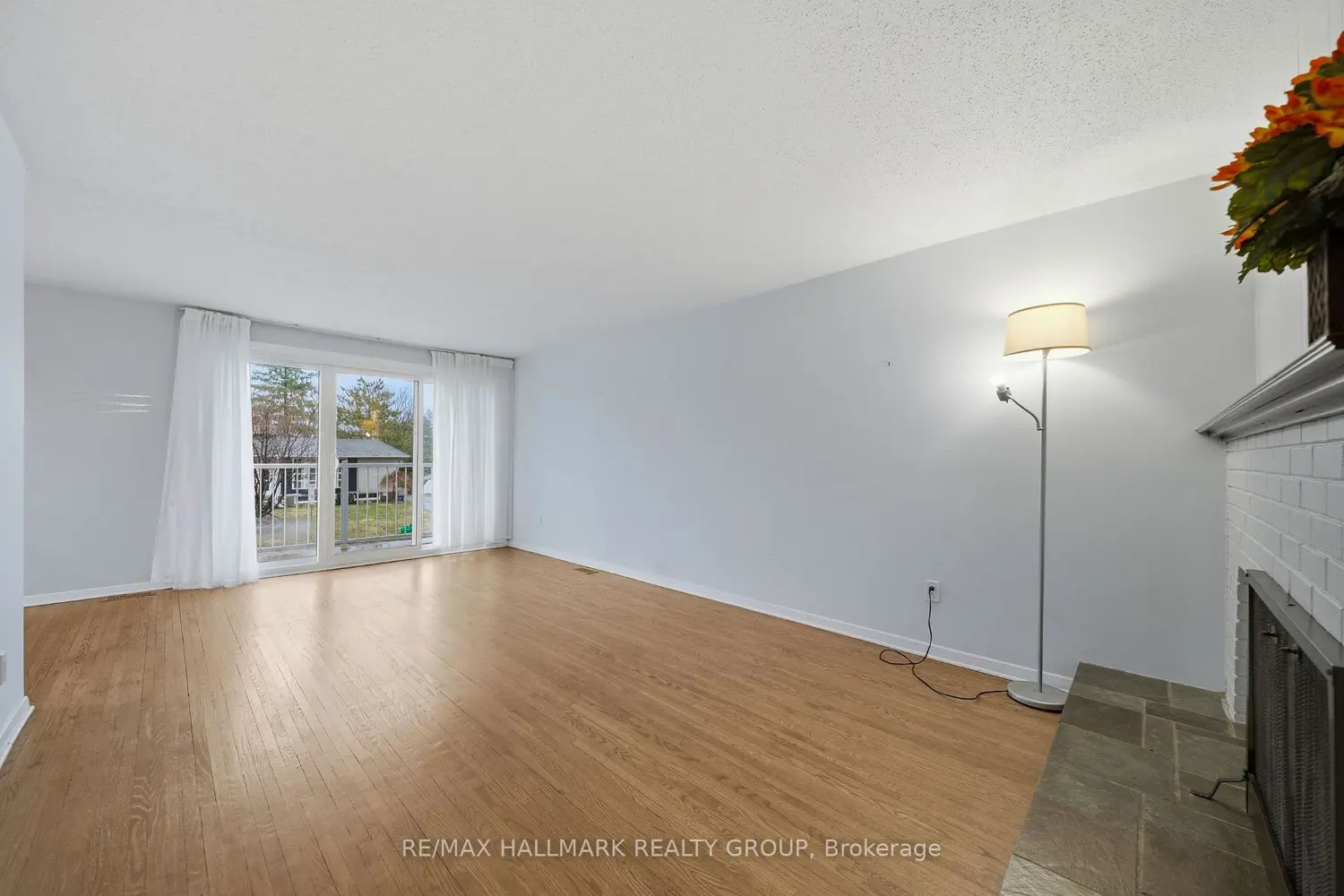 69 Woodmount Crescent photo 4