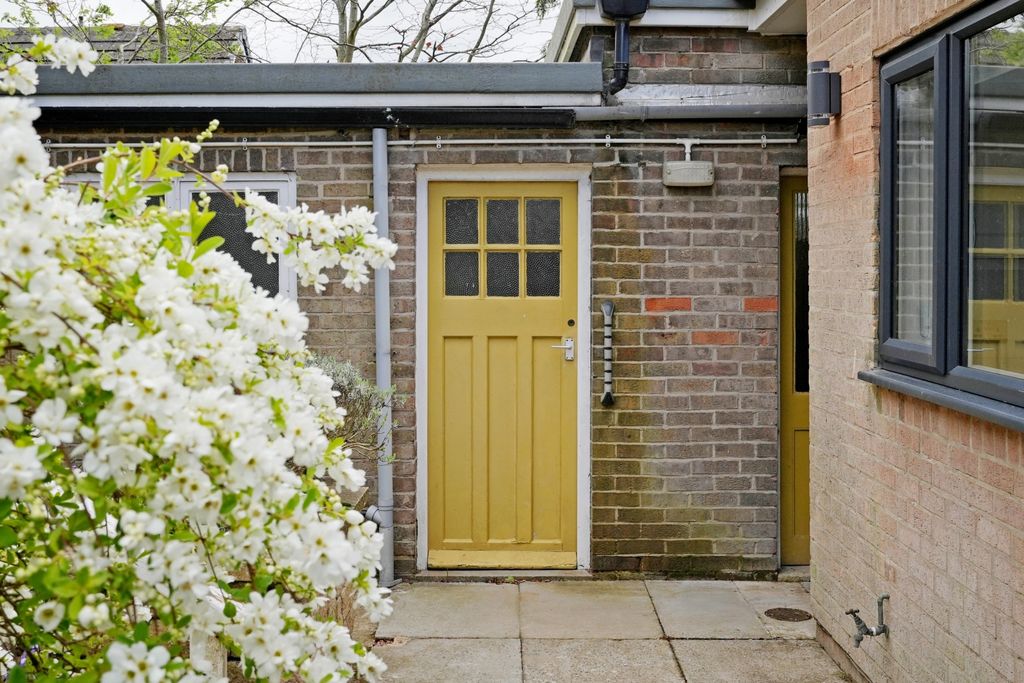 Additional image 30 of 4 bed detached house to rentFurniss Avenue, Dore, Sheffield S17