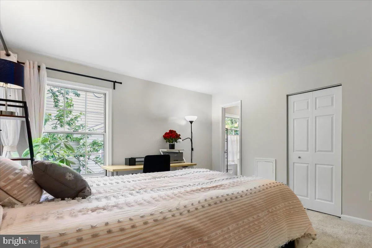 Additional image 115 of 32 Amarillo Court Unit 121, Germantown, MD 20874