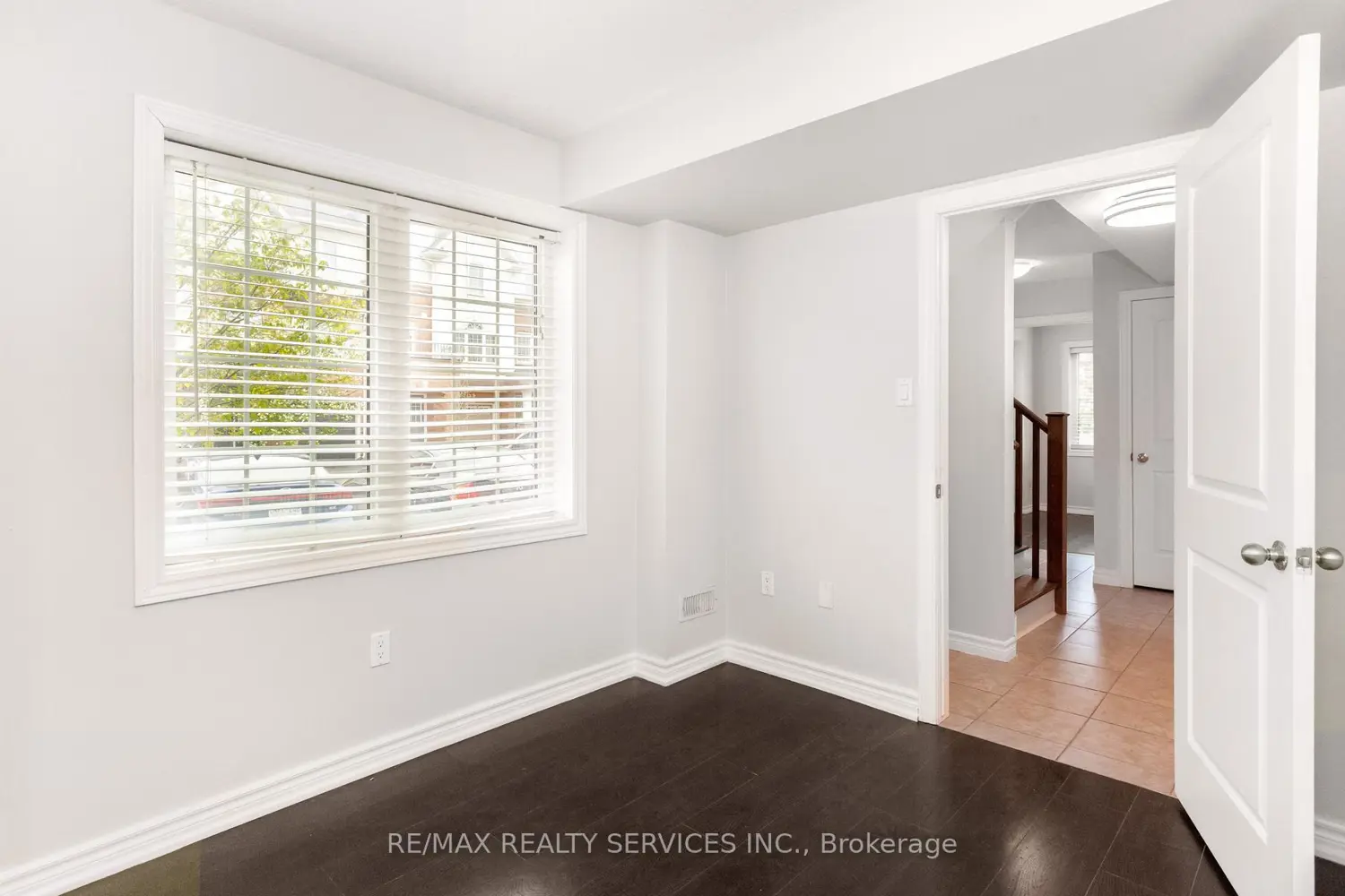 Additional image 2 of 21 Dorchester Terrace