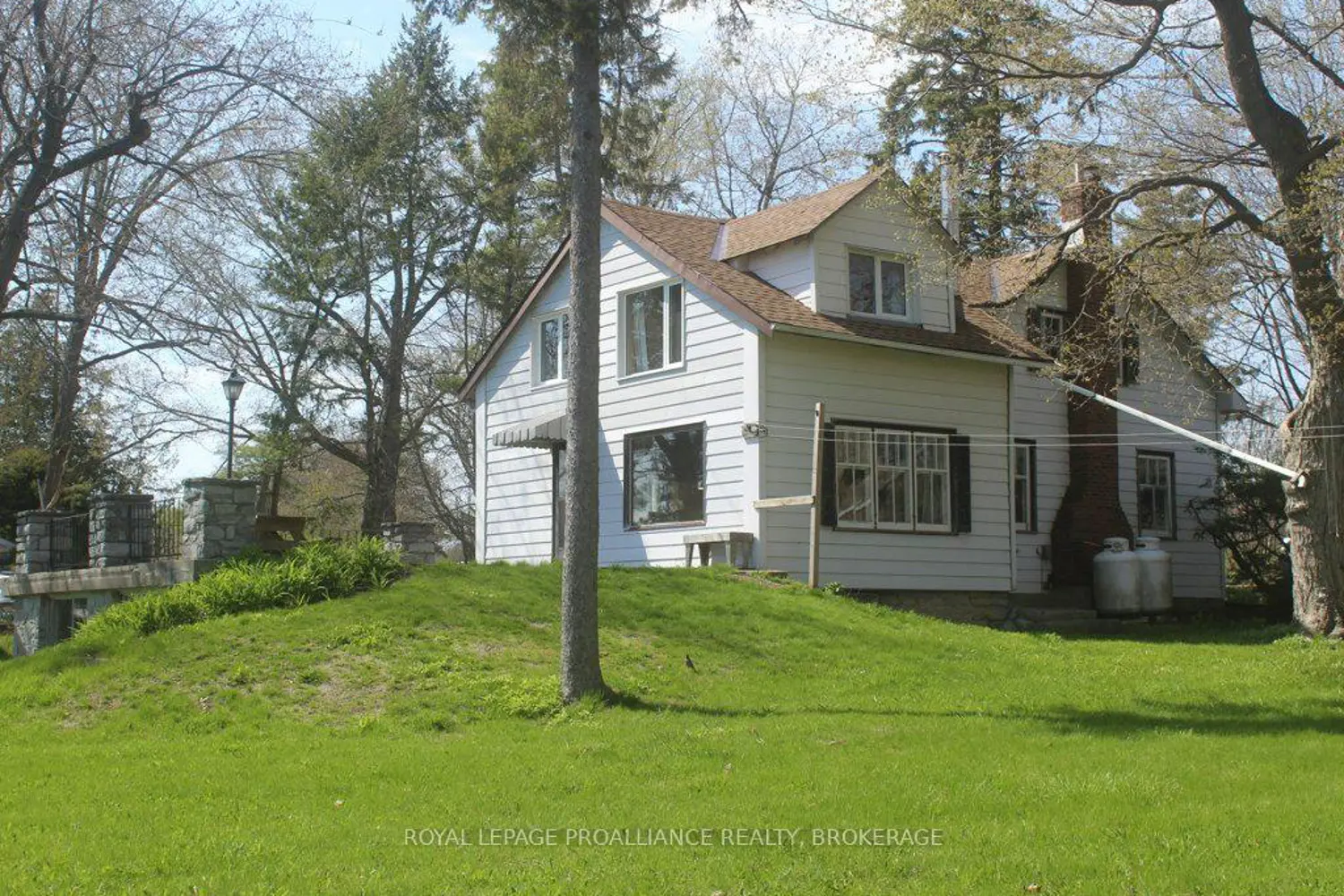 Additional image 3 of 4690 Bath Road