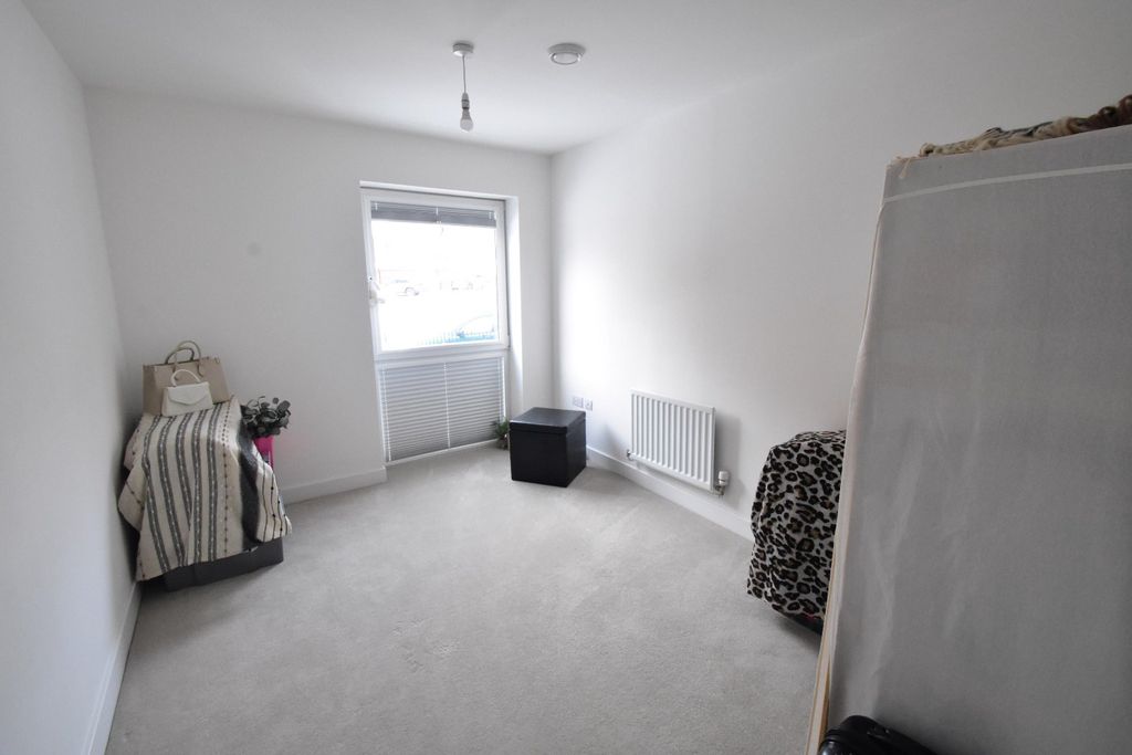Additional image 8 of 2 bed flat to rentGriffin Court, Stirling Drive, Luton, Bedfordshire LU2