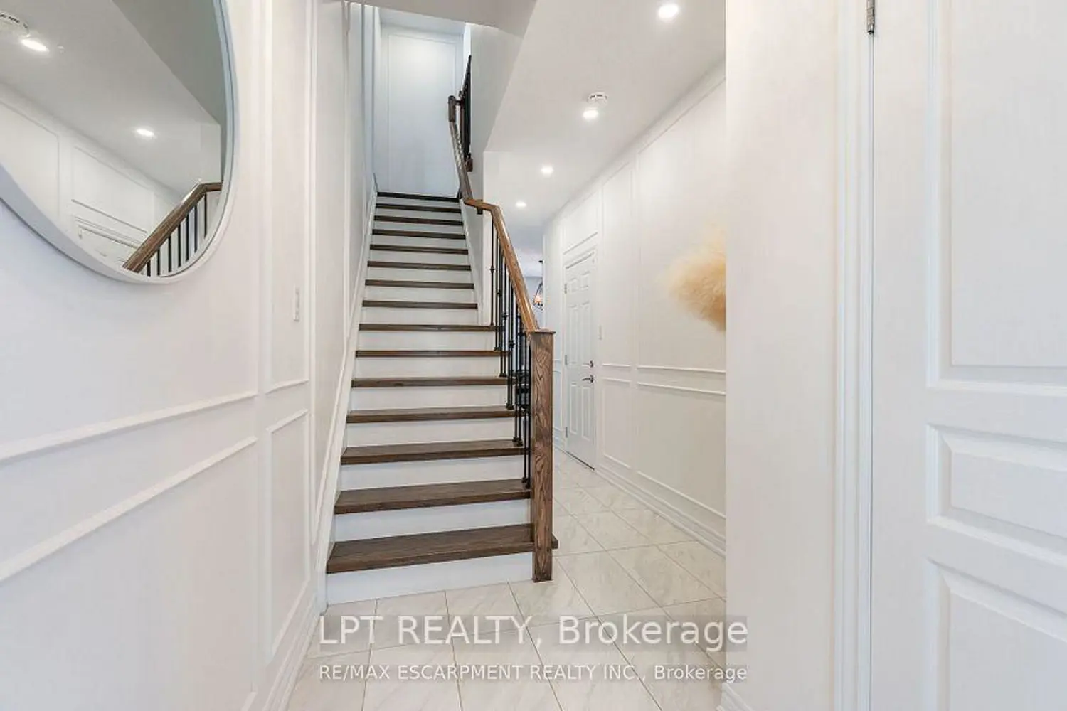 Additional image 7 of 16 Place Polonaise Drive