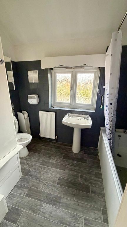 Additional image 11 of 3 bed semi-detached house to rentLondon Road, Peterborough PE2