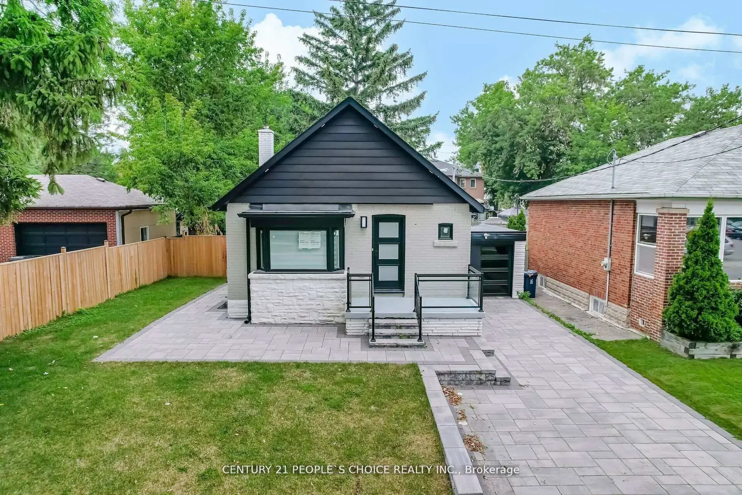 218 William Street photo 2