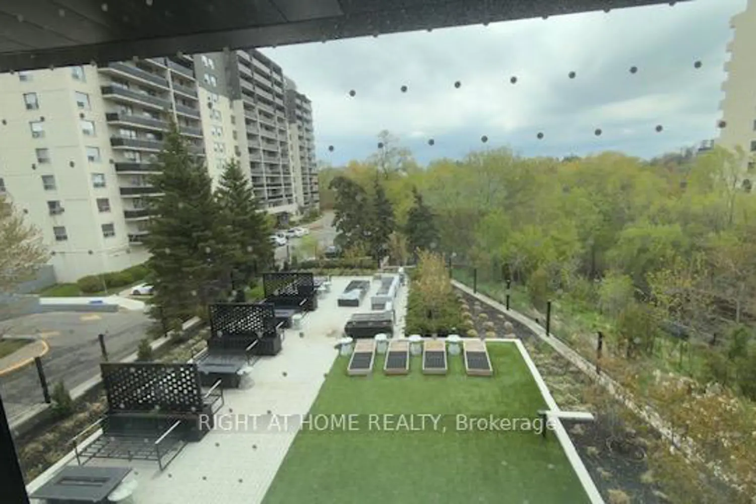 Additional image 15 of 86 Dundas Street 909