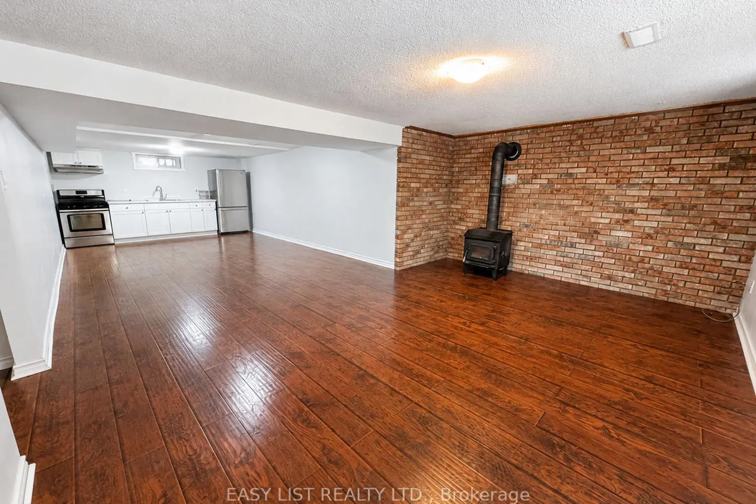 Additional image 18 of 75 Courtland Avenue