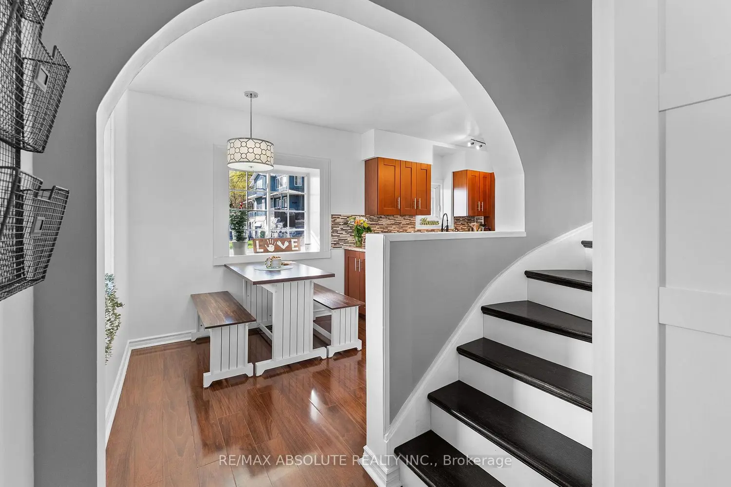 1655 River Road photo 5