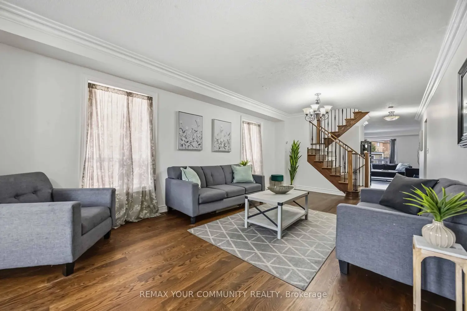 56 Hirst Avenue photo 3