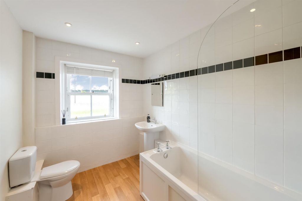 Additional image 29 of 3 bed flat for sale11 Harviestoun Road, Dollar FK14