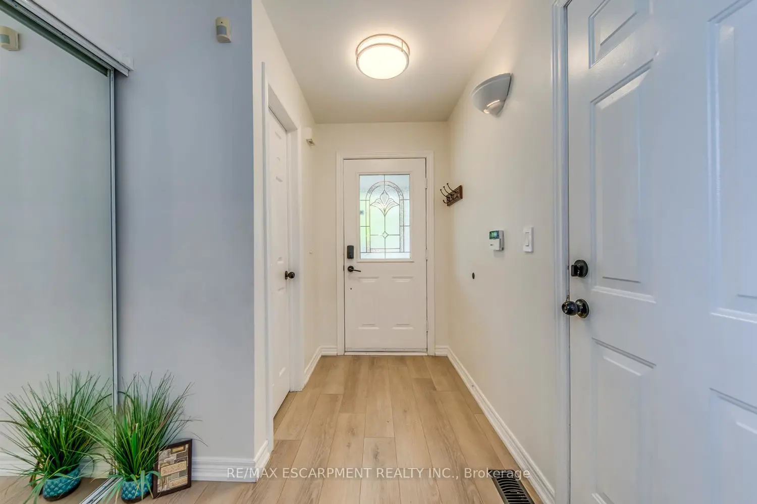2871 Darien Road 35