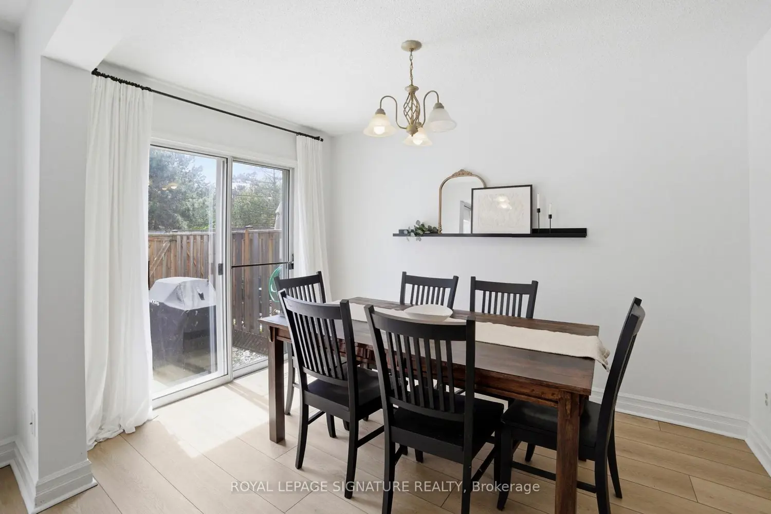 Additional image 9 of 1 Royalwood Court 15