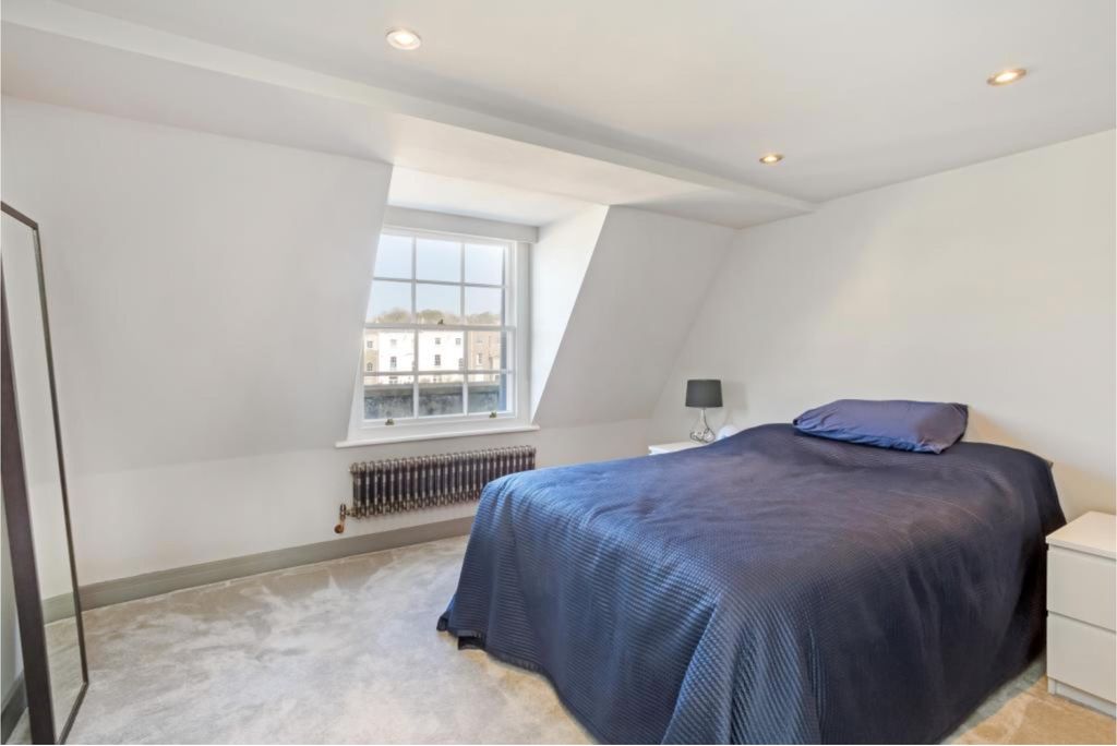 Additional image 11 of 3 bed flat for saleRoyal York Crescent, Clifton, Bristol BS8