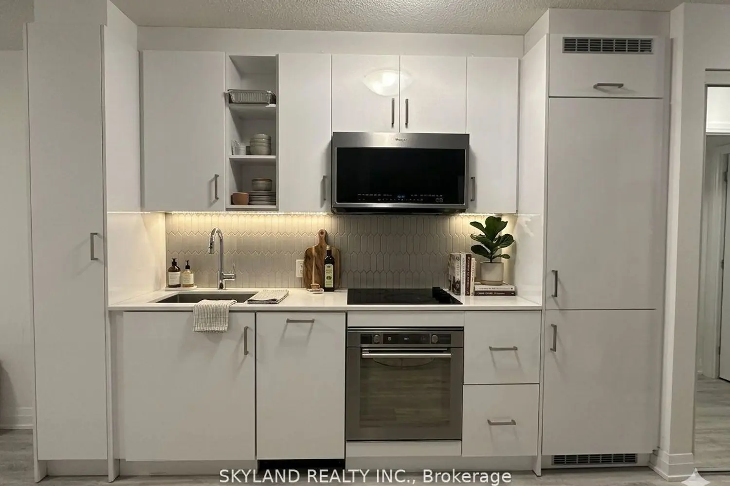 Additional image 2 of 251 Manitoba Street 205