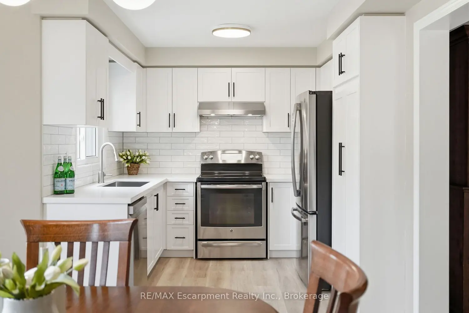 Additional image 10 of 2124 Glenhampton Road