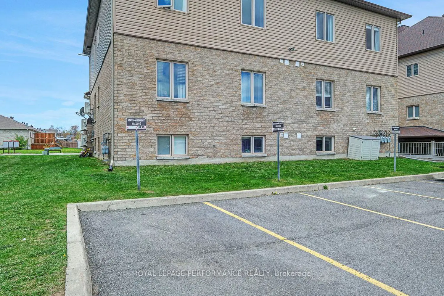 Additional image 20 of 181 Bourdeau Boulevard 3